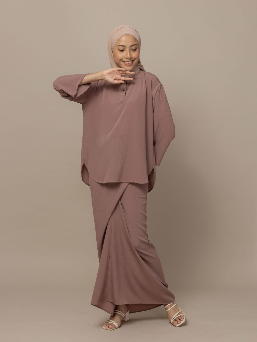 Deloka - Liver Brown
