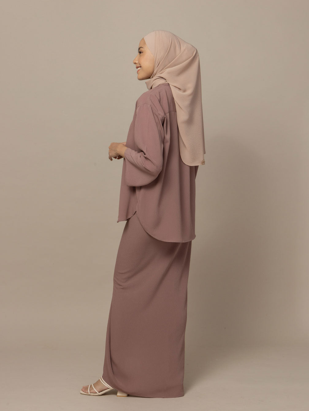 Deloka - Liver Brown