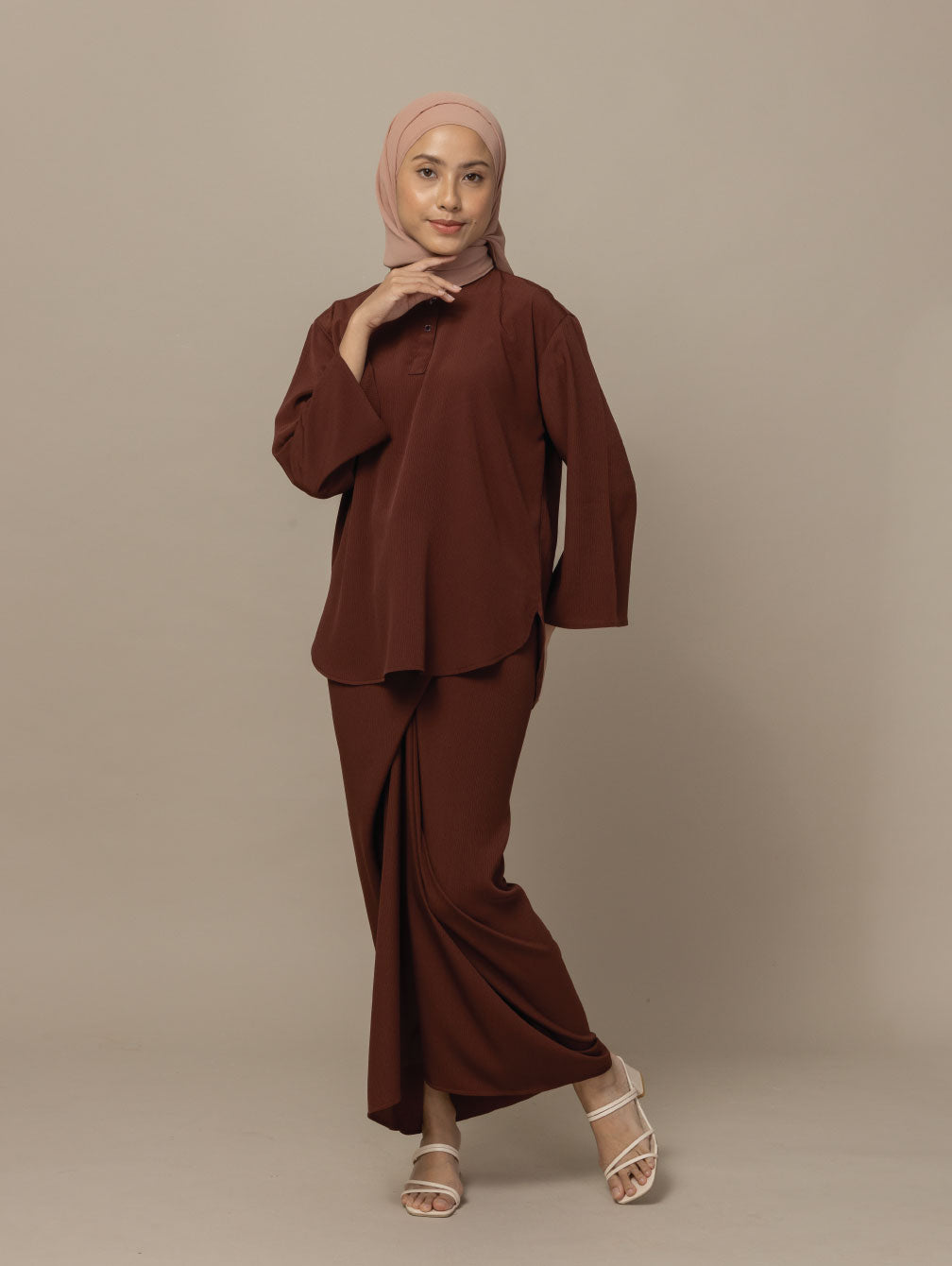 Deloka - Midnight Brown