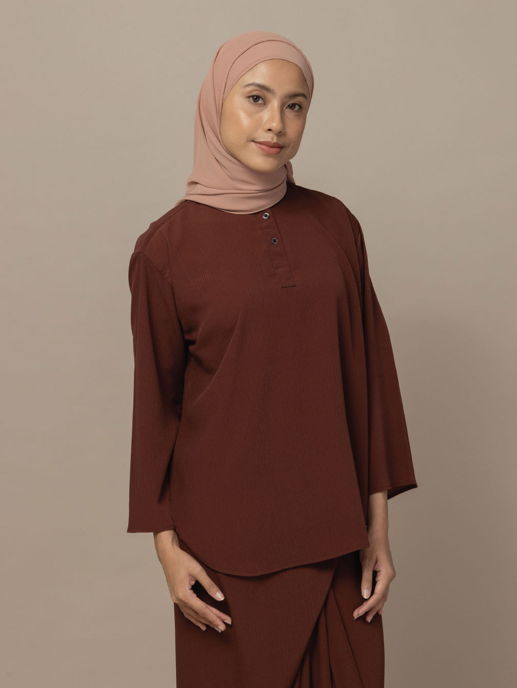 Deloka - Midnight Brown