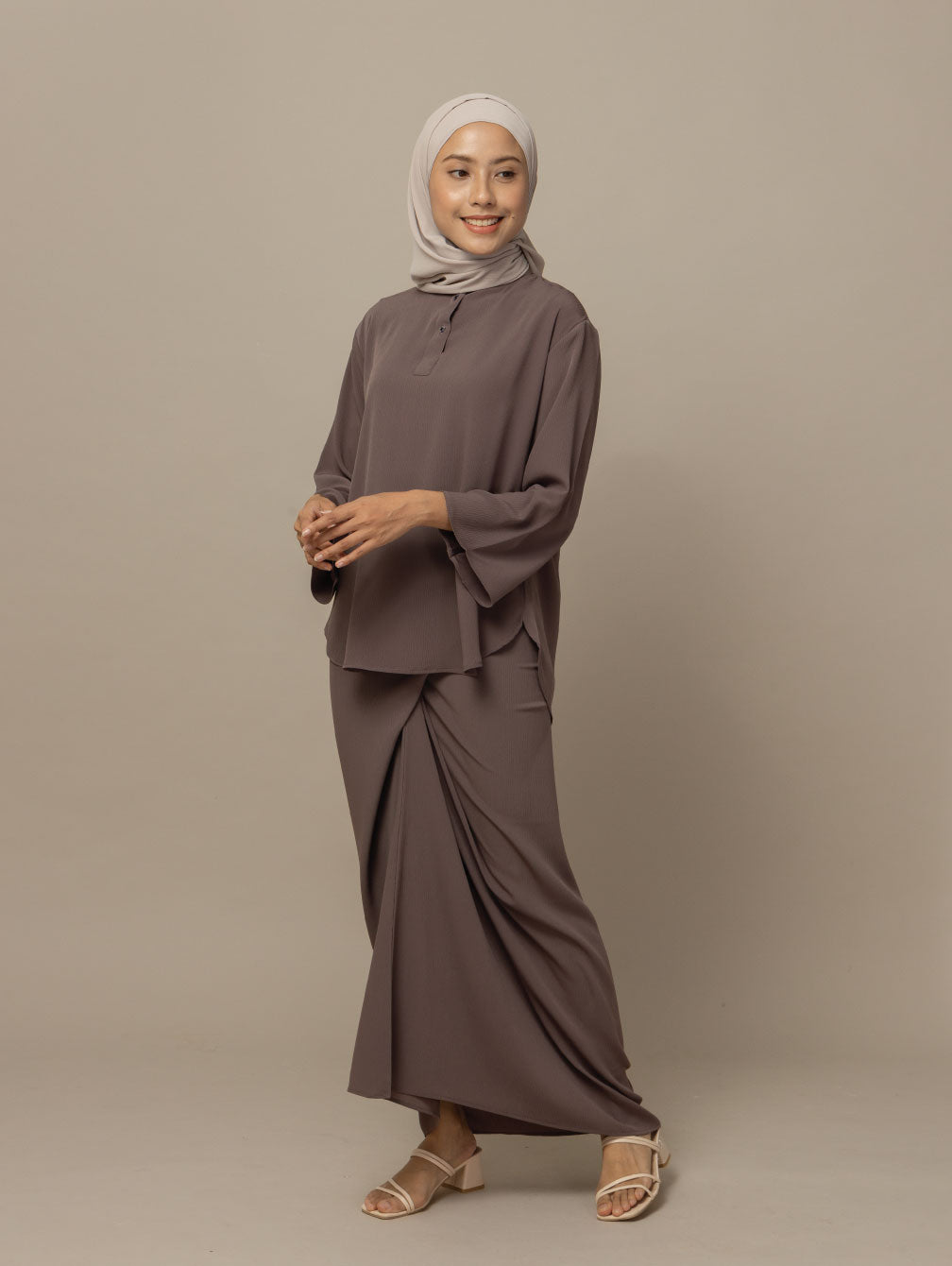 Deloka - Desert Brown