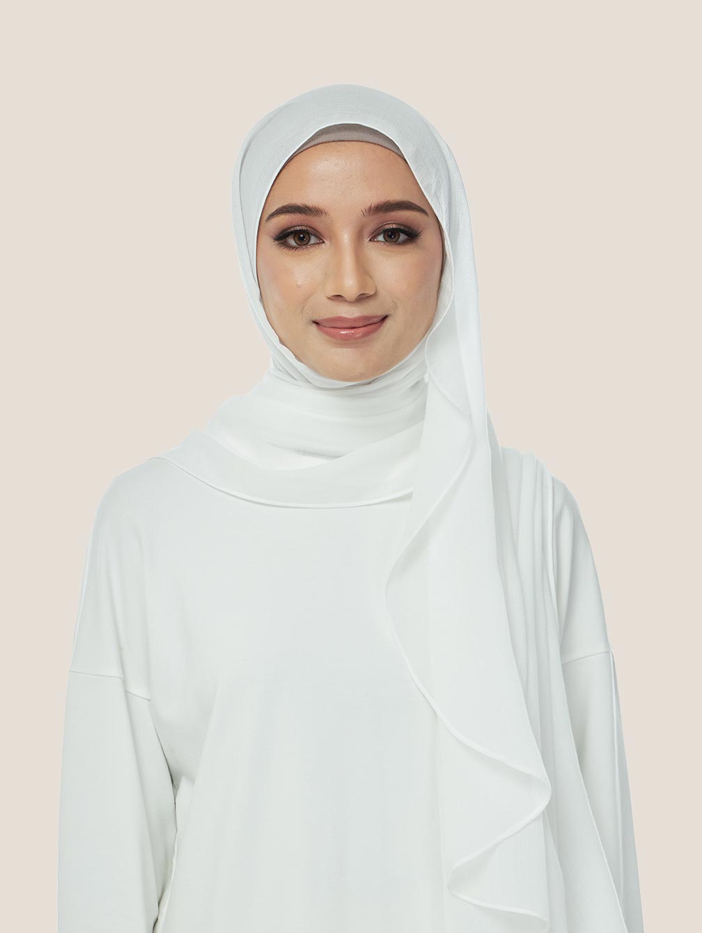 Lacy - Winter White
