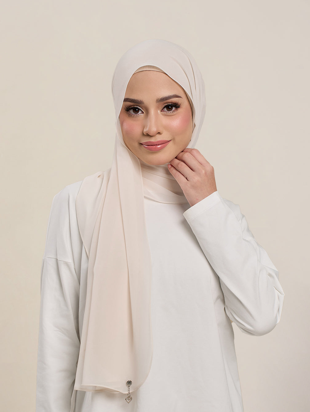Alora - Vintage Lace