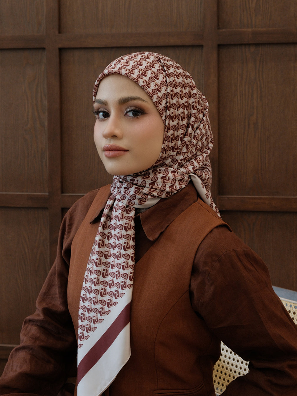 De Deneva - Carys Monroe