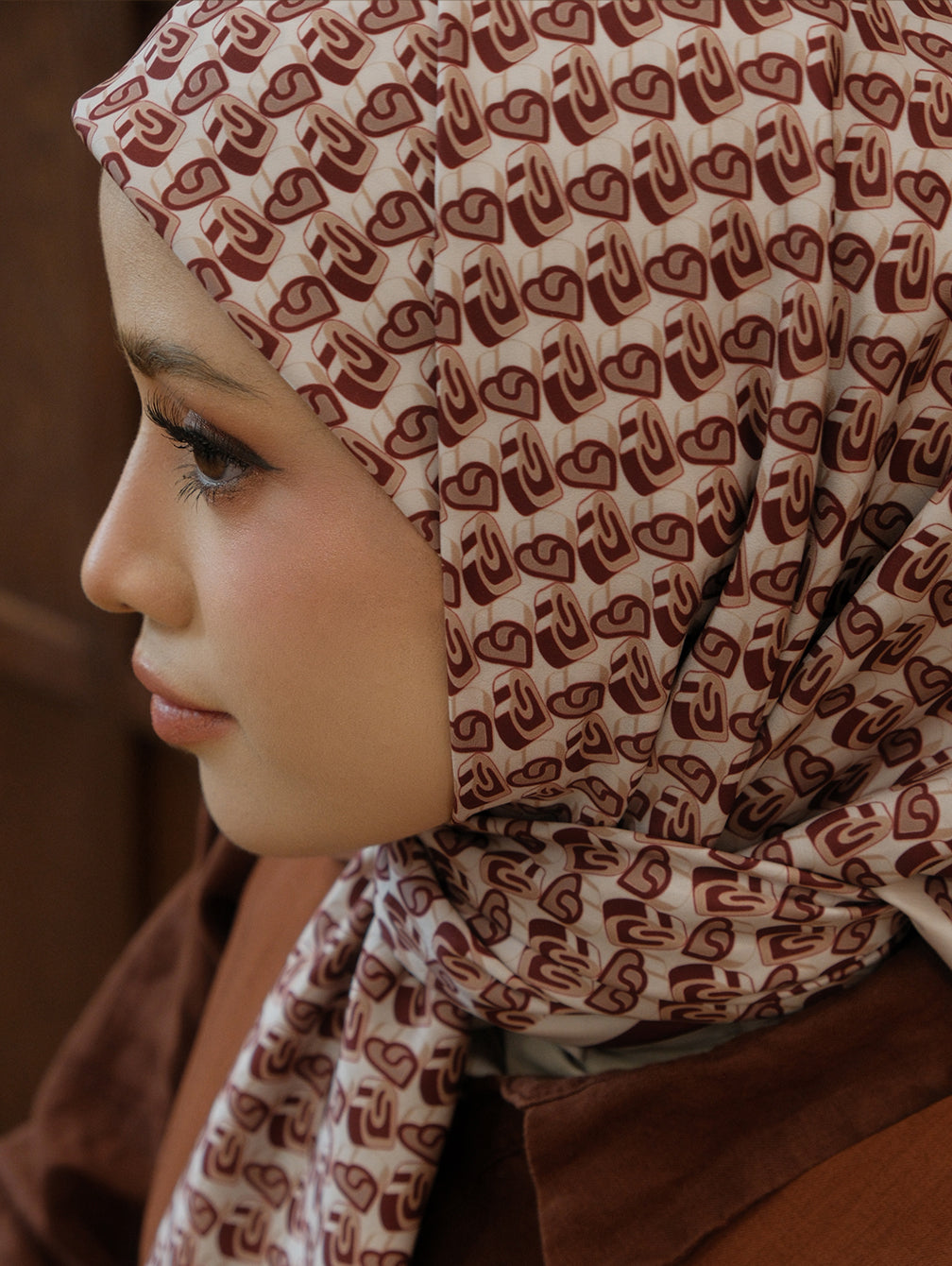 De Deneva - Carys Monroe