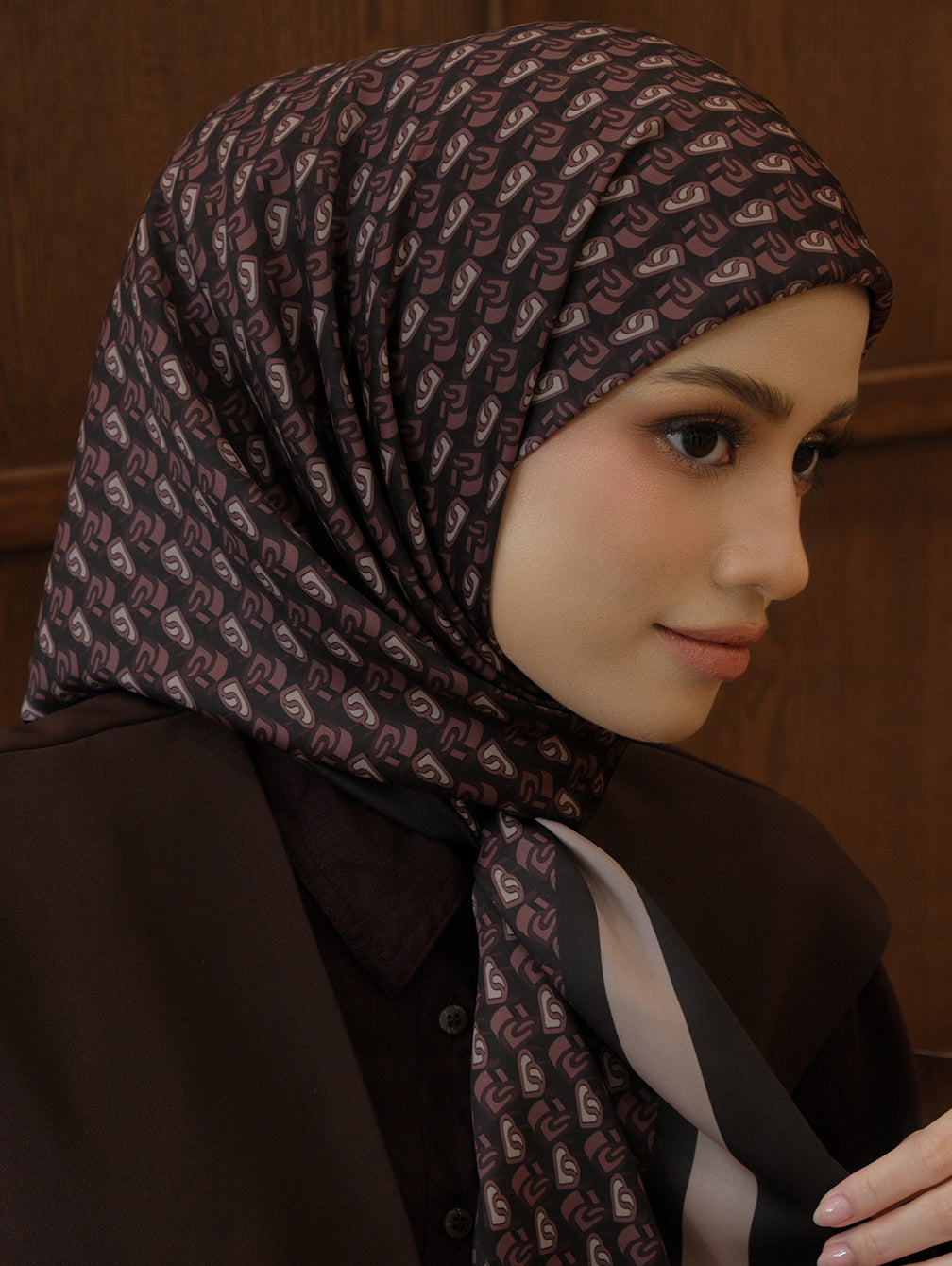 De Deneva - Elaine Aster