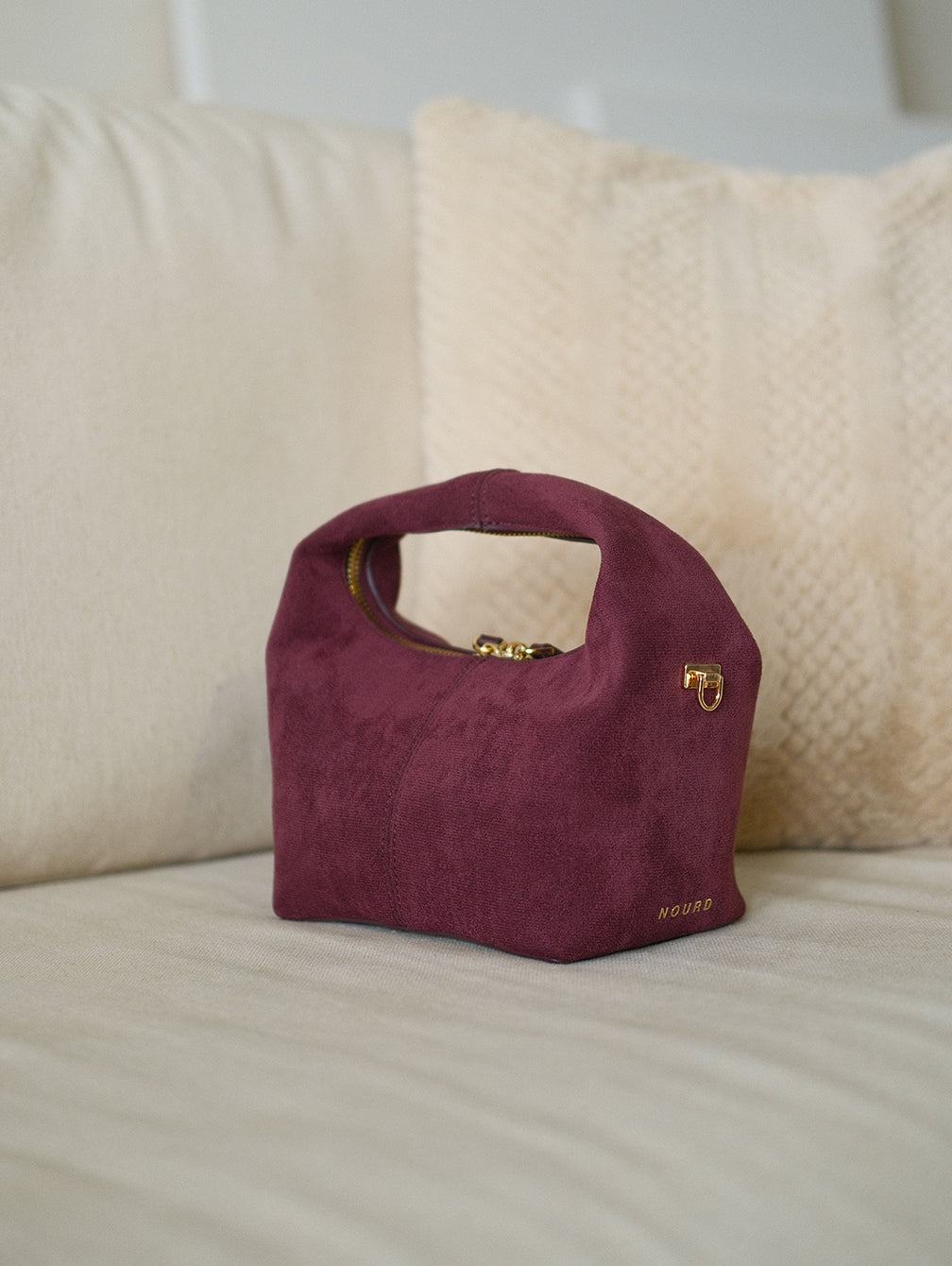 The Loren - Rich Mahogany