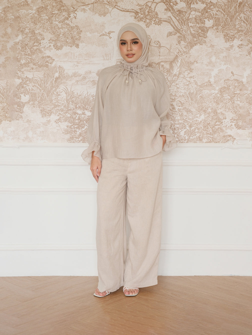 Dear Blouse - Classic Pearl