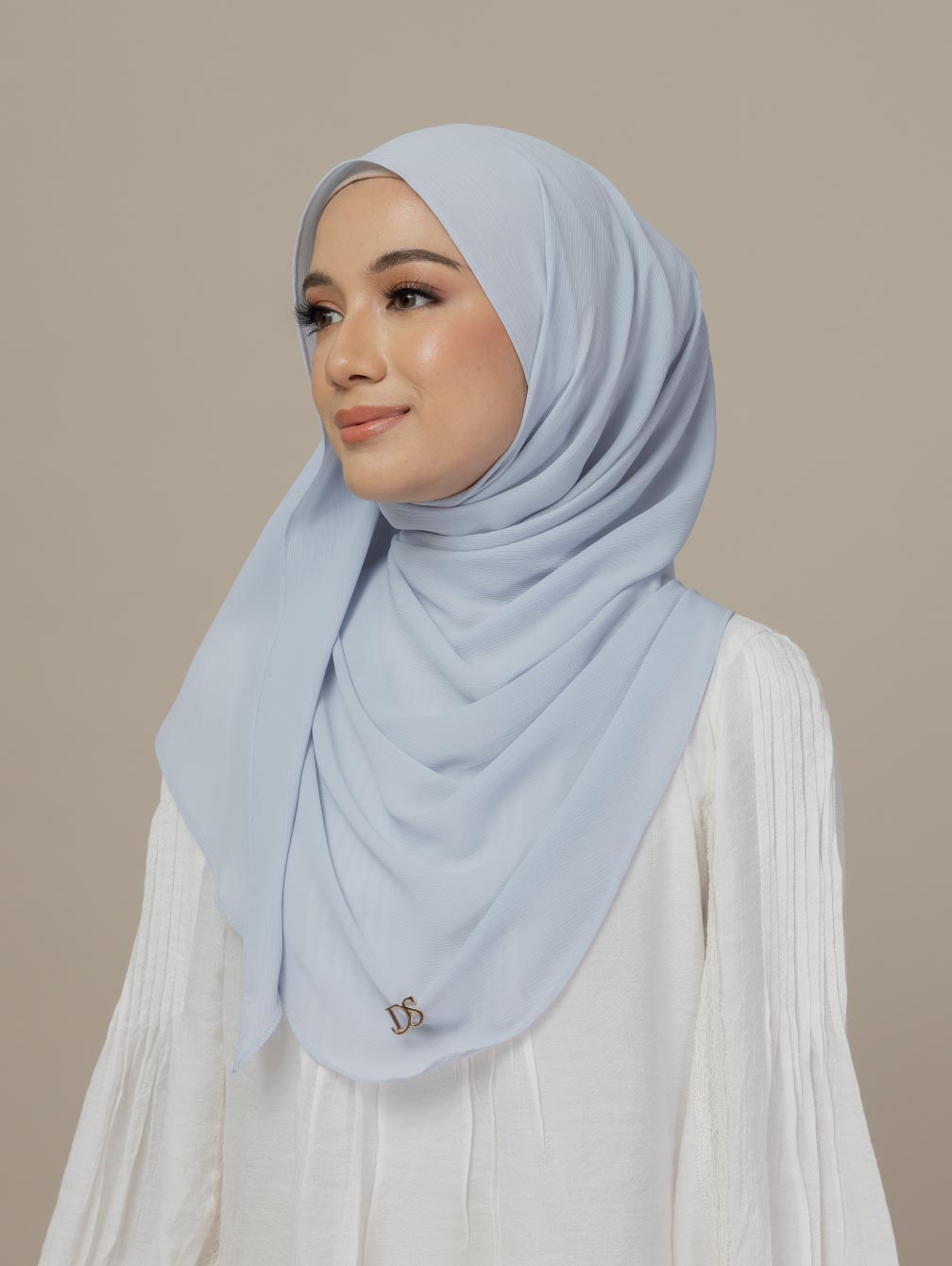 Avis Trishawl - Sky Berry
