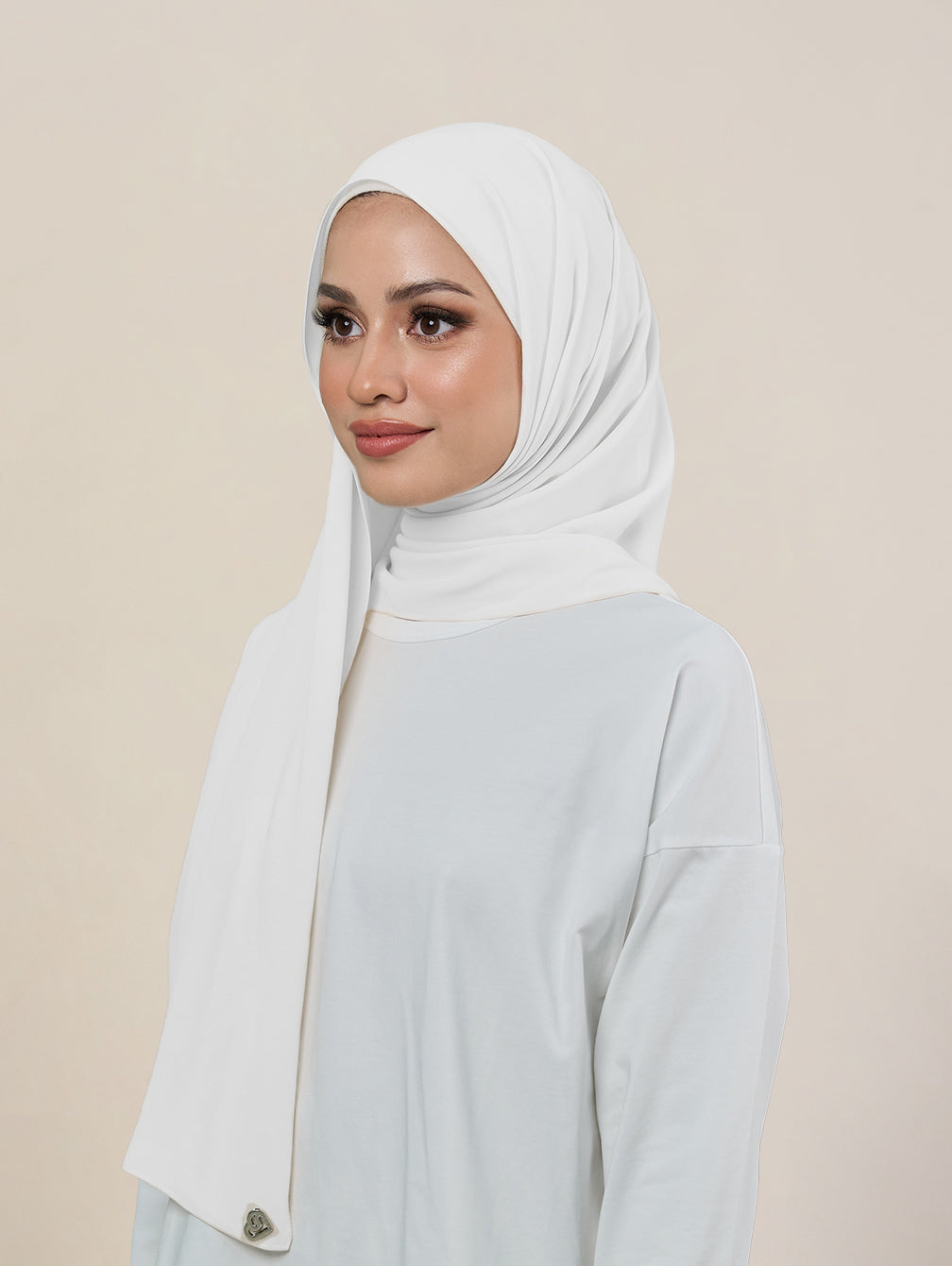 Vera Shawl - Snow White