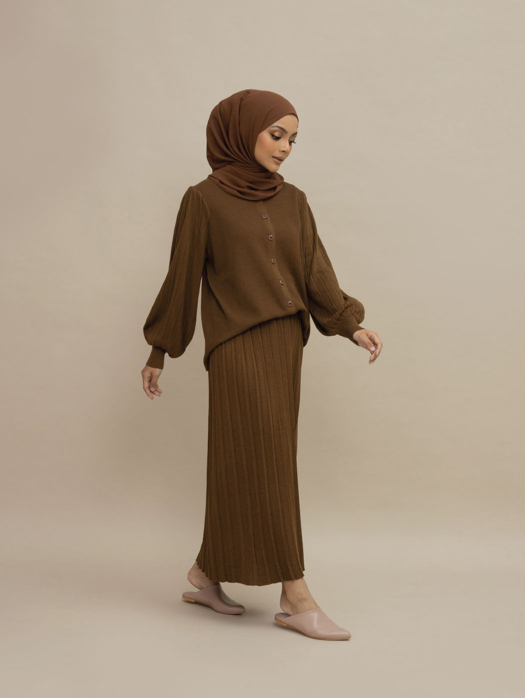 Dalma - Cocoa Brown